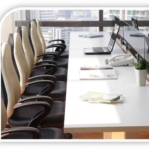 โต๊ะประชุม พร้อมรางไฟ  ขนาด 10- 30 ที่นั่ง